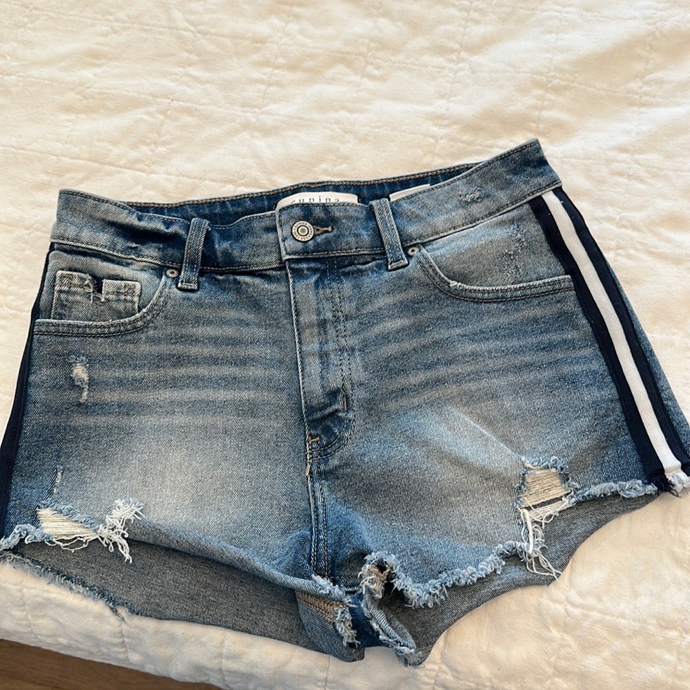 Eunina cutoff denim shorts - lulu high rise cutoff shortie